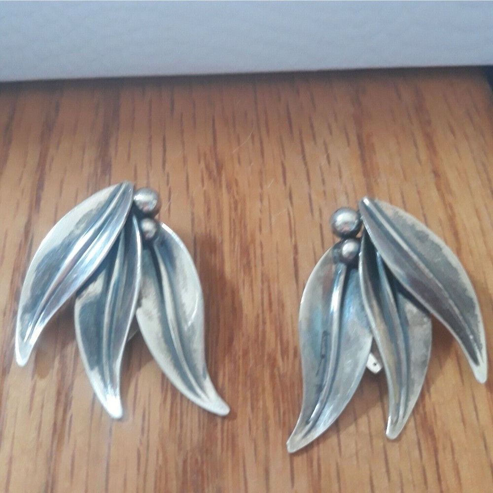 Vintage N.E From Demark Sterling Silver 925 Three Leaf Modern Clip On Earrings